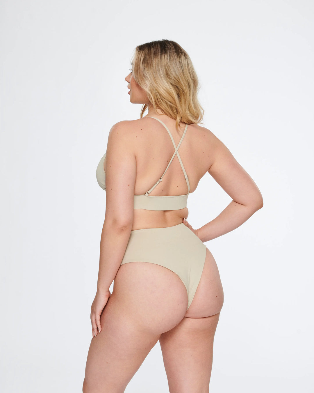 Ava Stretch Top in Sand