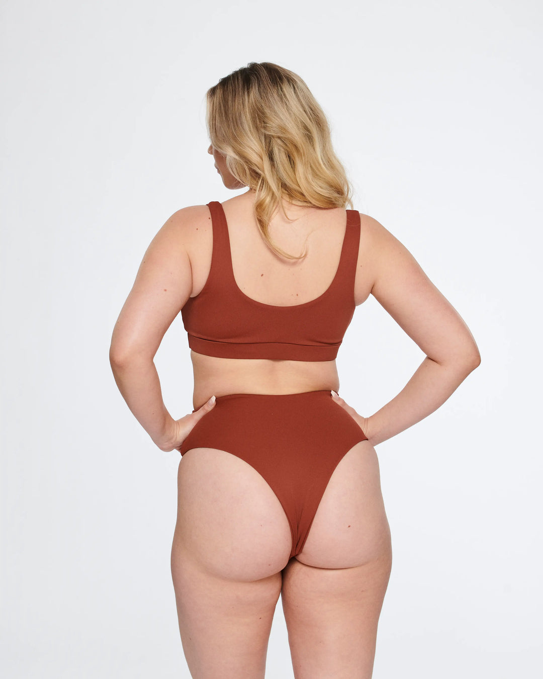 Ava Sweetheart Top in Burnt Red